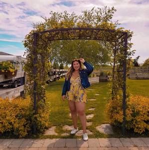 Meet your Posher, Vanessa